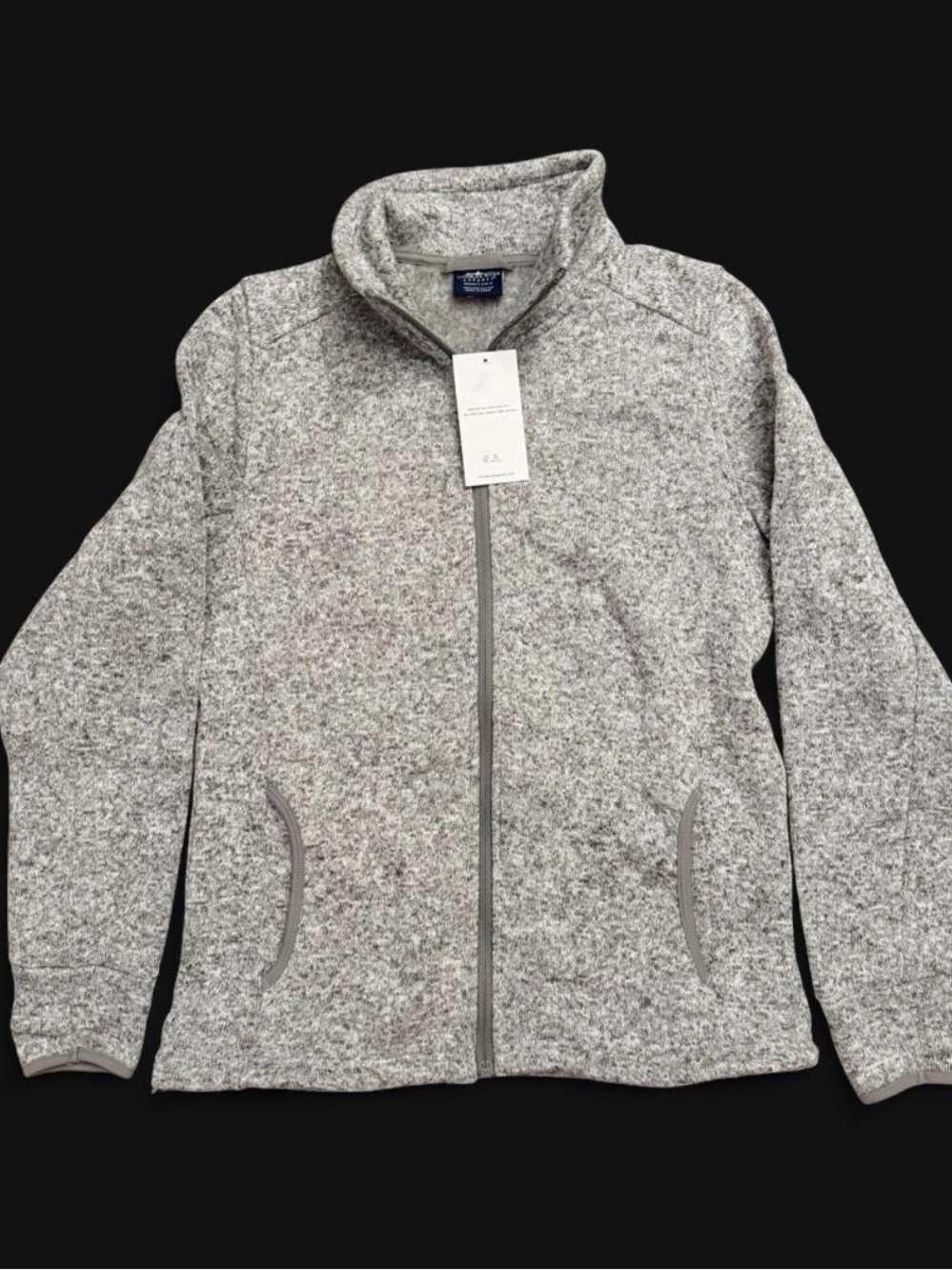 CHARLES RIVER
APPARE L WOMEN'S SIZE M
100% POLYESTER
WADE IN CHINA